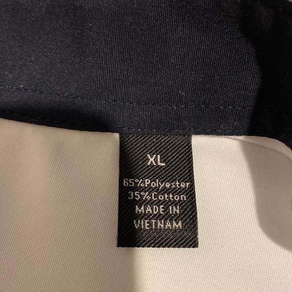 R womens oobe solid white short sleeve button down regular size shirt XL.  EUC - Picture 4 of 5